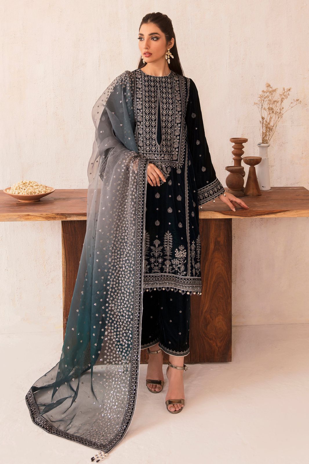 JAZMIN LUXURY EMBROIDERED VELVET - 3 PC UNSTITCHED
