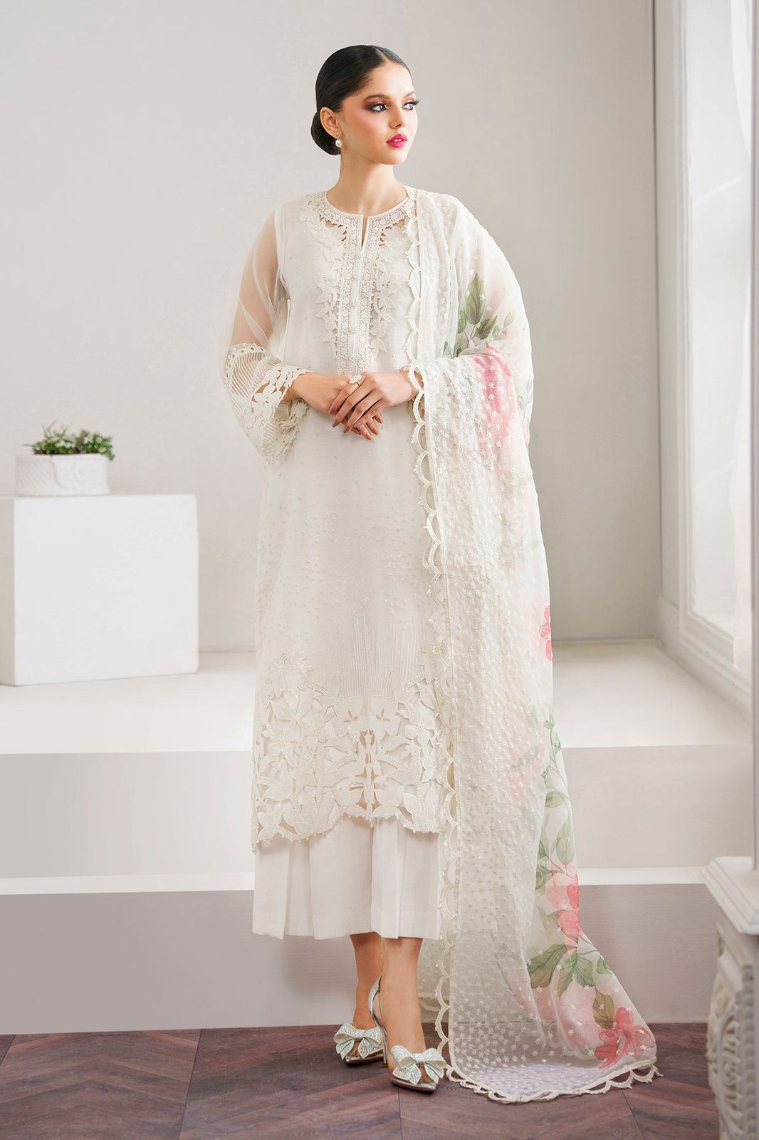 BAROQUE LUXURY EMBROIDERED ORGANZA - 3 PC UNSTITCHED