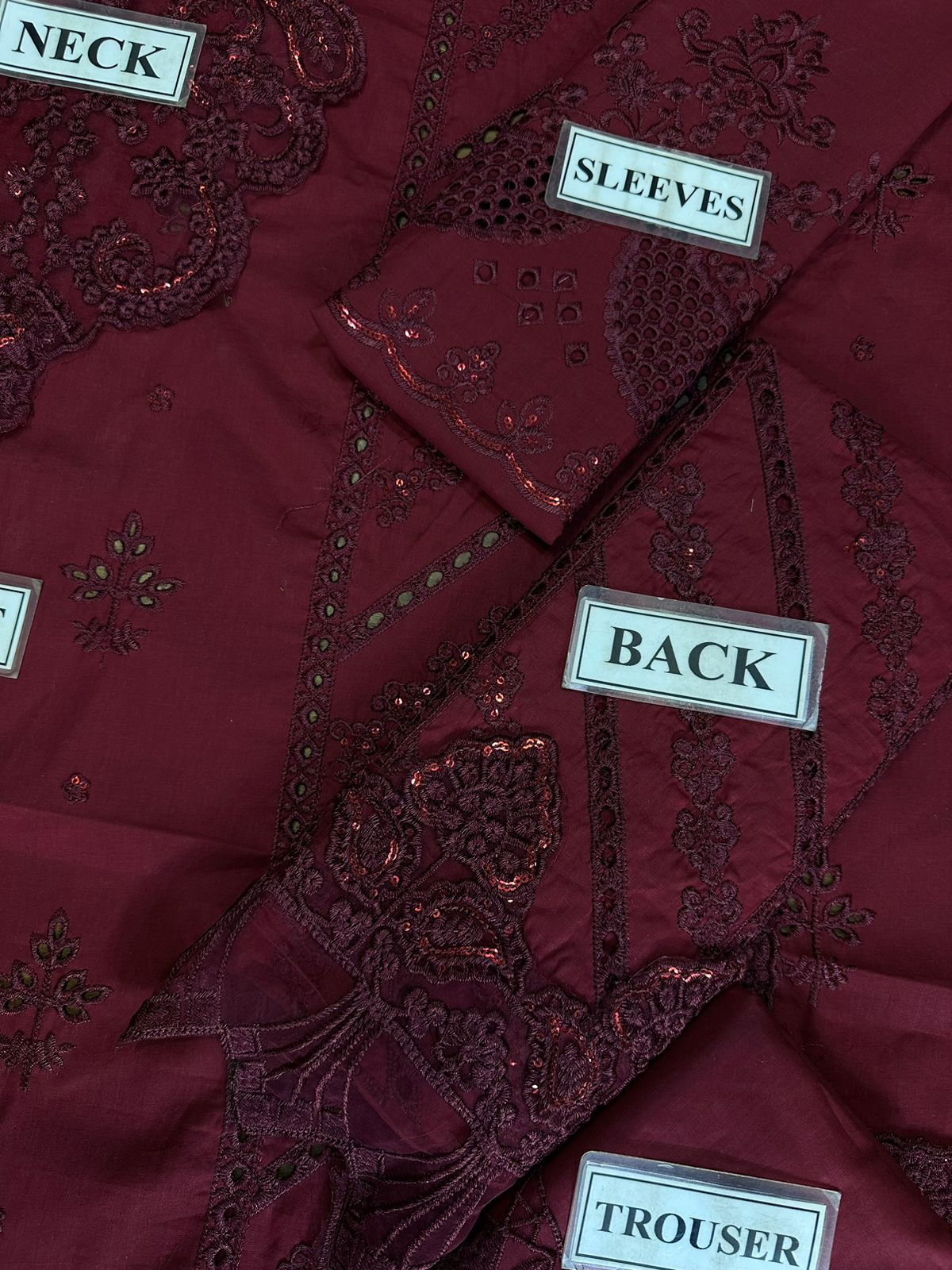 QALAMKAR LUXURY CHIKANKARI EMBROIDERED LAWN - 3 PC UNSTITCHED