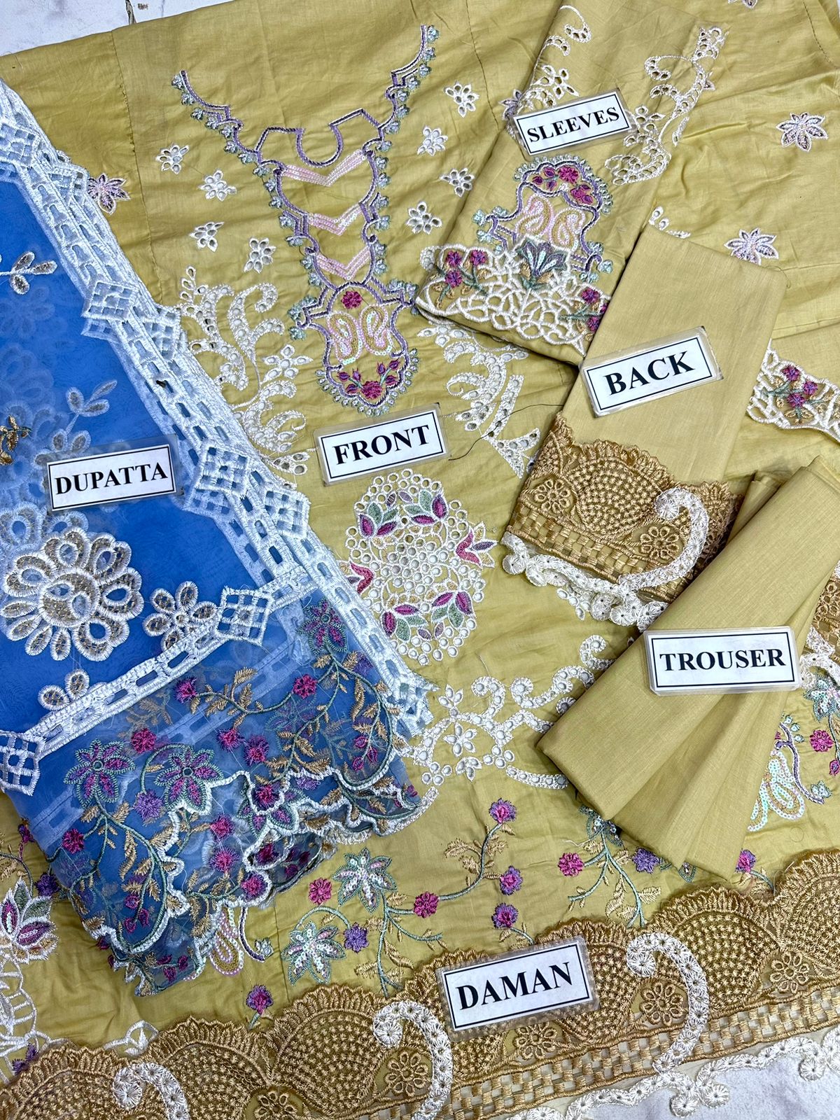 QALAMKAR LUXURY CHIKANKARI EMBROIDERED LAWN - 3 PC UNSTITCHED