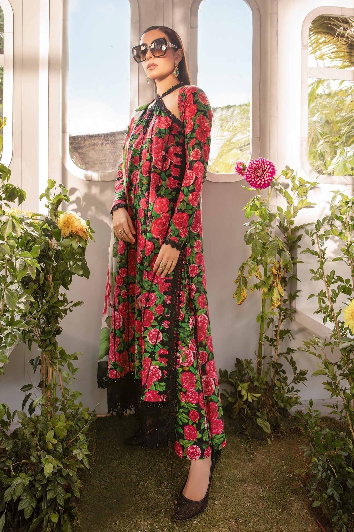 MARIA B LUXURY EMBROIDERED LAWN - 3 PC UNSTITCHED