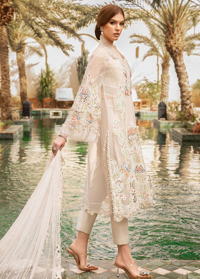 MARIA B LUXURY EMBROIDERED ORGANZA - 3 PC UNSTITCHED