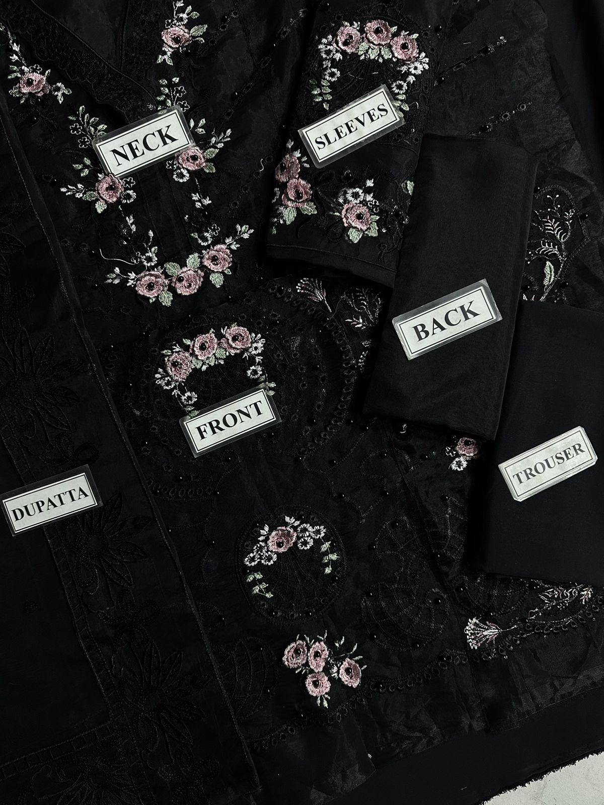 MARIA B LUXURY EMBROIDERED ORGANZA - 3 PC UNSTITCHED
