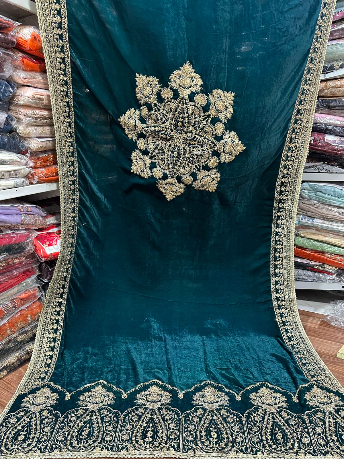 ZAINAB CHOTTANI EMBROIDERED MYSOORI VELVET - 3 PC UNSTITCHED