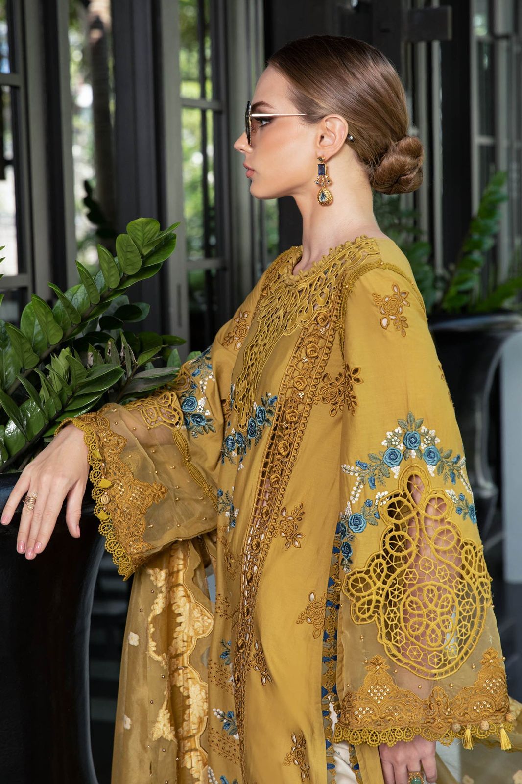 MARIA B LUXURY EMBROIDERED CHIKANKARI LAWN - 3 PC UNSTITCHED