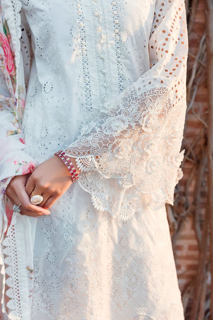 Motifz Luxury Lawn Collection 3 pc Unstitched Suit