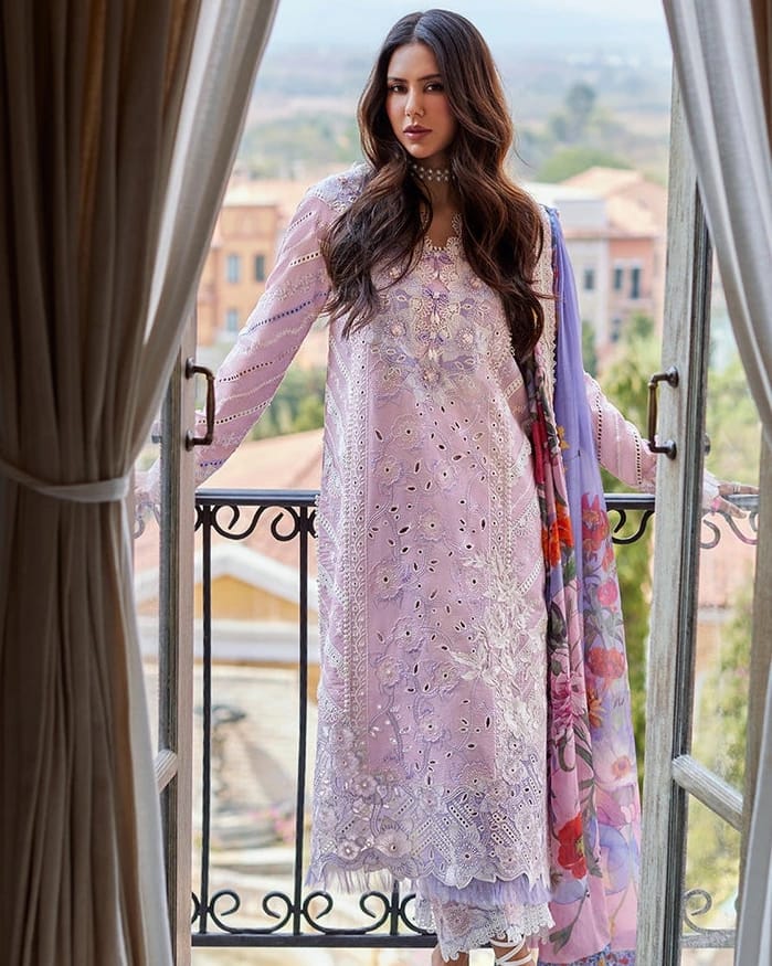 MUSHQ LUXURY CHIKANKARRI LAWN 3 PC UNSTITCHED