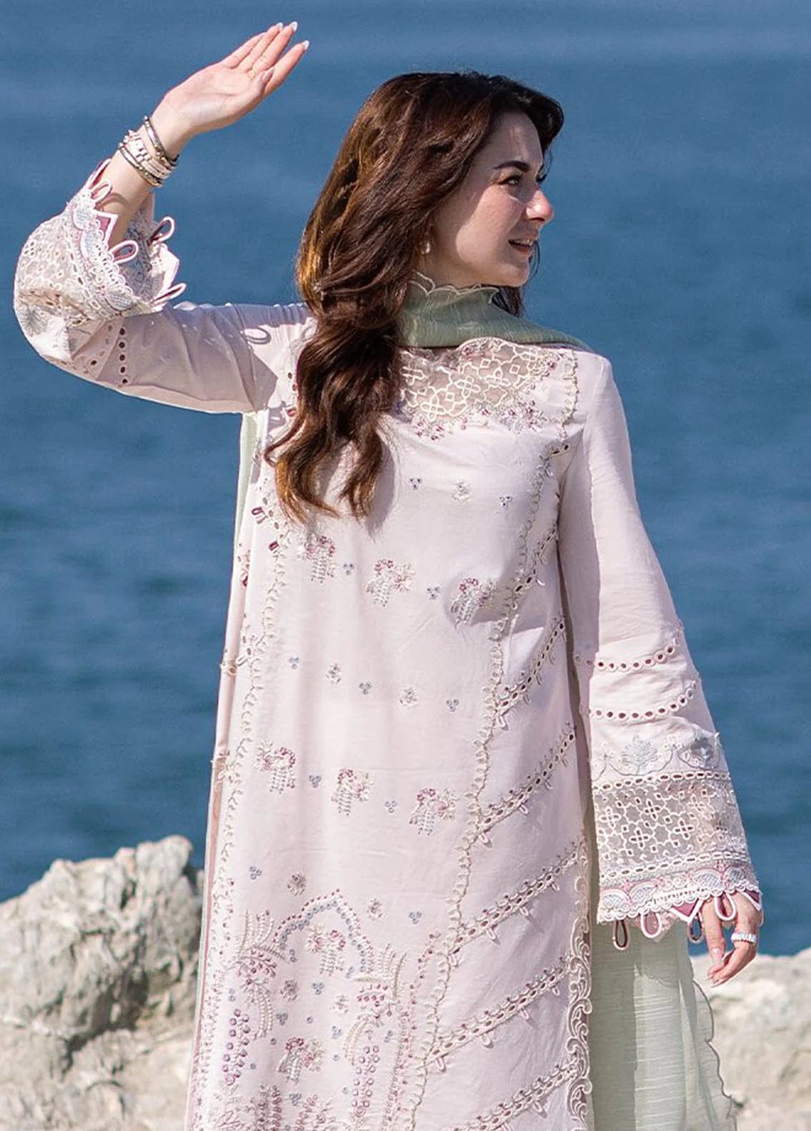 QALAMKAR SAHIL KINARE LUXURY LAWN COLLECTION  3 PC UNSTITCHED